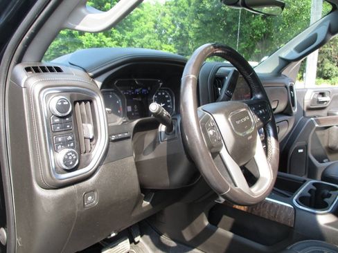 Used 2022 GMC Sierra 3500 Denali w/ Denali Ultimate Package AWD/4WD image 29
