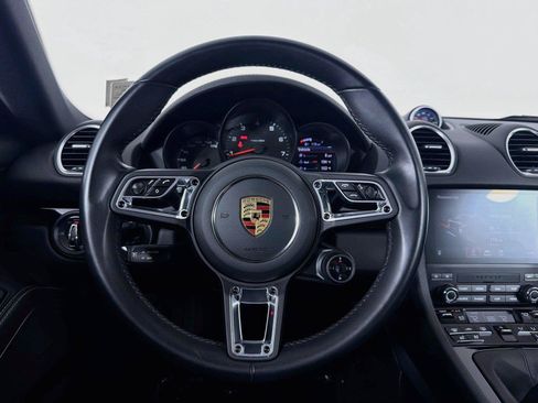 Used 2024 Porsche 718 Cayman RWD image 11