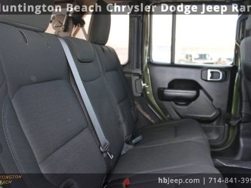 Used 2022 Jeep Wrangler Unlimited Sport image 39