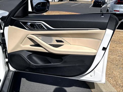 Used 2025 BMW i4 eDrive40 RWD image 28