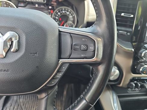 Used 2022 RAM 1500 Laramie AWD/4WD image 18