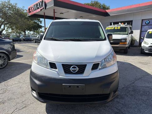 Used 2018 Nissan NV200 S w/ Cruise Control Package image 2