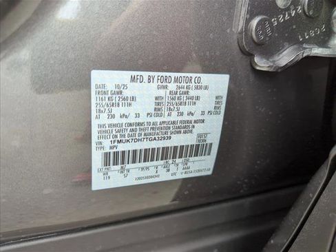 New 2026 Ford Explorer Active w/ Active Comfort Package image 19