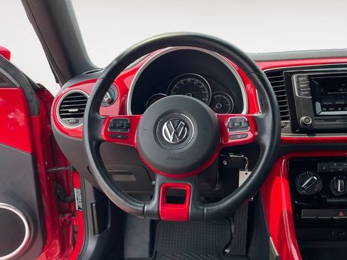 Used 2019 Volkswagen Beetle 2.0T FWD image 12