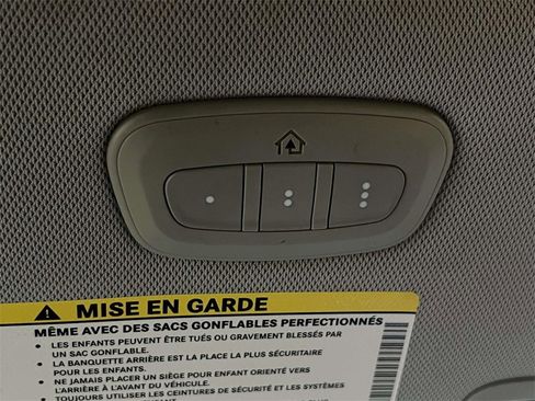 Used 2017 Chrysler Pacifica Limited w/ Advanced Safetytec Group image 26