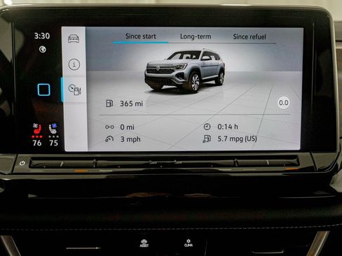 Used 2025 Volkswagen Atlas SE AWD/4WD image 24