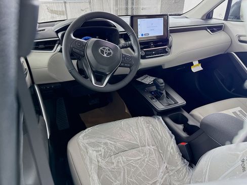 New 2026 Toyota Corolla Cross LE image 15