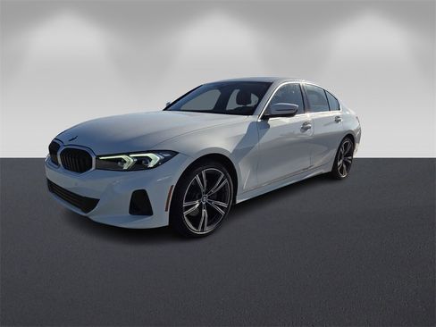 Certified 2024 BMW 330i Sedan w/ Convenience Package image 3