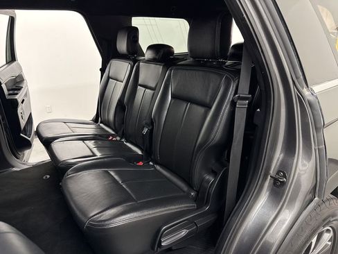 Used 2019 Ford Expedition XLT image 23