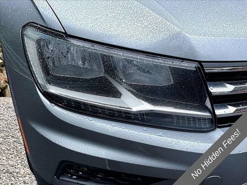 Used 2020 Volkswagen Tiguan SE w/ Panoramic Sunroof Package AWD/4WD image 25