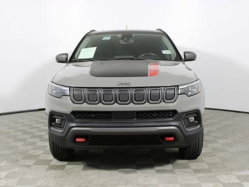 Used 2022 Jeep Compass Trailhawk w/ Trailhawk Elite Group image 2