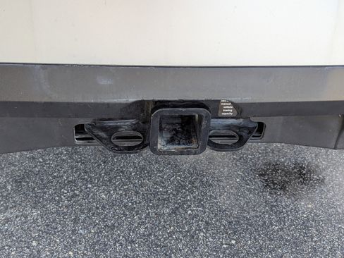 Used 2023 Nissan Pathfinder Platinum w/ Cargo Package image 32