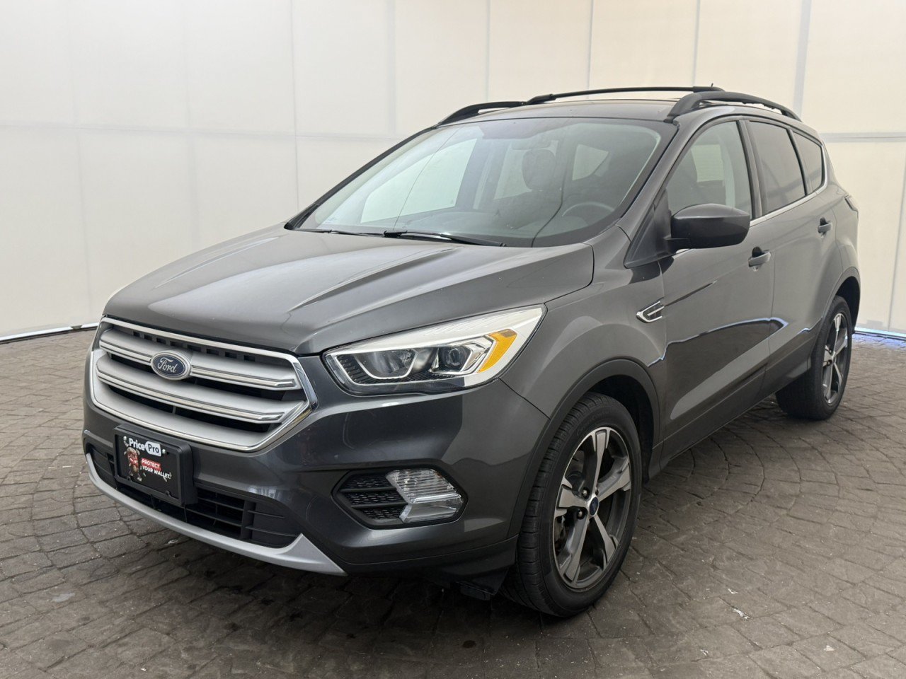 Used 2018 Ford Escape SEL AWD/4WD image 3