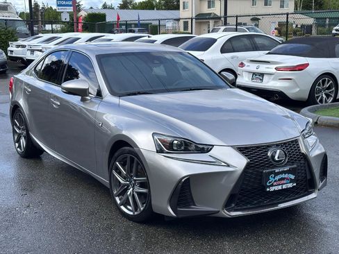 Used 2017 Lexus IS 200t F Sport w/ F Sport Package RWD image 29
