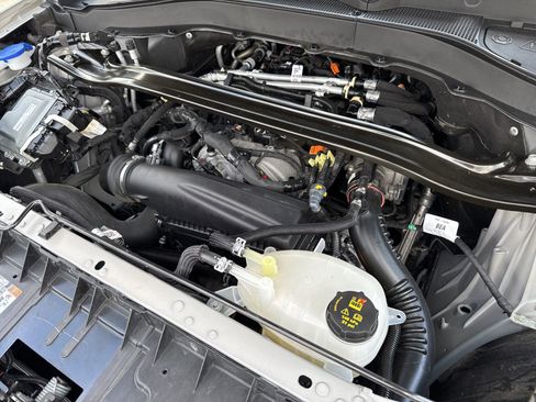 Used 2025 Ford Explorer ST-Line w/ Premium Package image 48