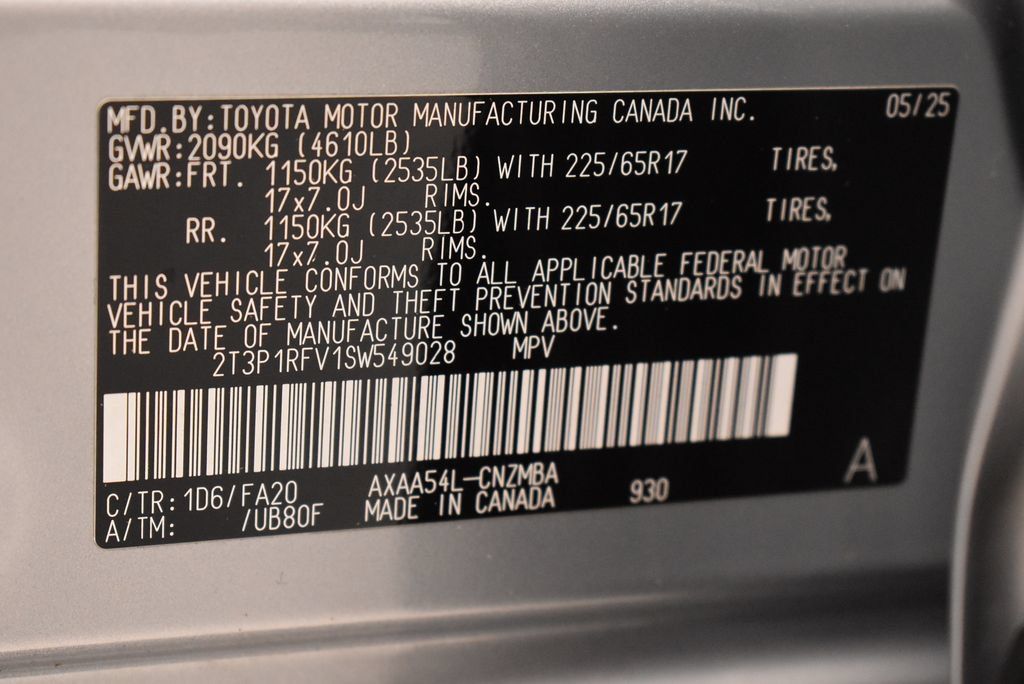 Used 2025 Toyota RAV4 XLE AWD/4WD image 38