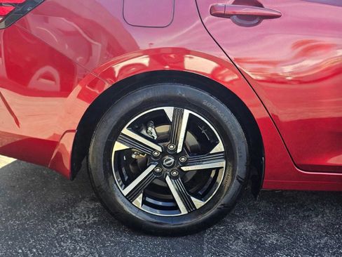 Used 2024 Nissan Sentra SV FWD image 11
