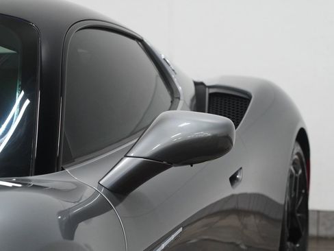 Used 2022 Maserati MC20 Coupe image 11