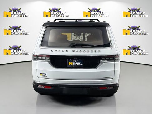 Used 2022 Jeep Grand Wagoneer Series III image 6