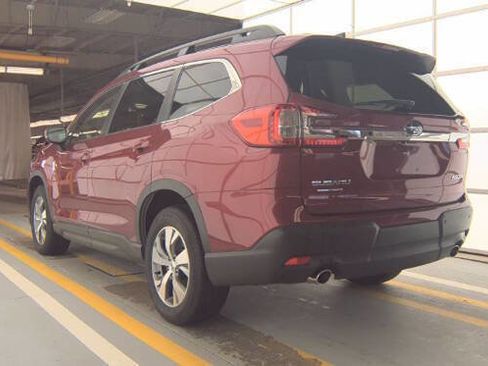 Used 2024 Subaru Ascent Premium w/ Convenience Package AWD/4WD image 5