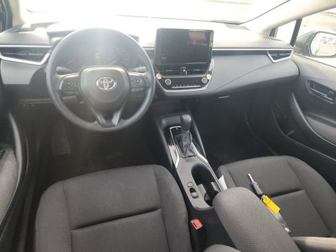Used 2023 Toyota Corolla LE image 13