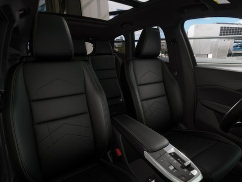 Used 2026 BMW X1 xDrive28i image 39