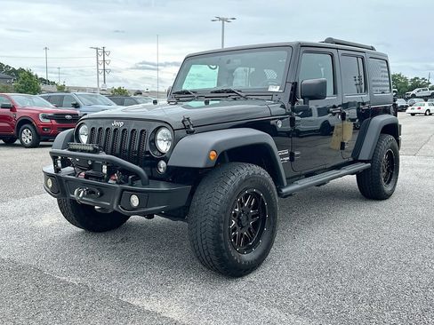 Used 2018 Jeep Wrangler Unlimited Sport S AWD/4WD image 1