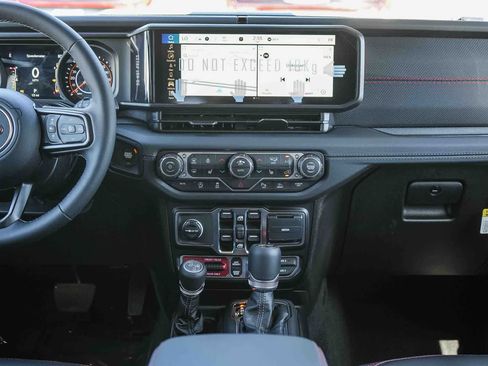 New 2026 Jeep Wrangler Unlimited Rubicon AWD/4WD image 15