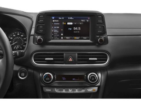 Used 2020 Hyundai Kona Limited FWD image 13