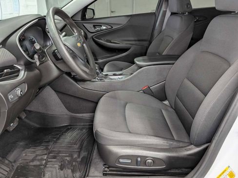 Certified 2022 Chevrolet Malibu LT FWD image 4