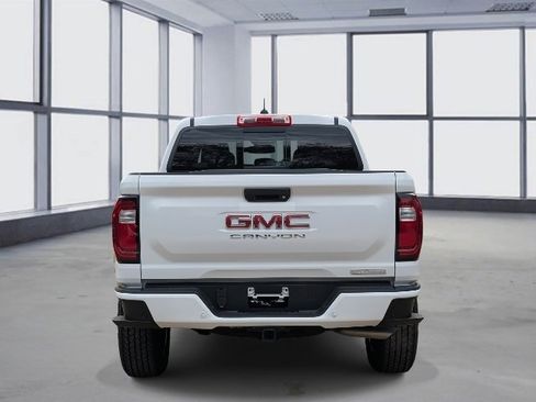 New 2026 GMC Canyon Elevation w/ Convenience Package image 4