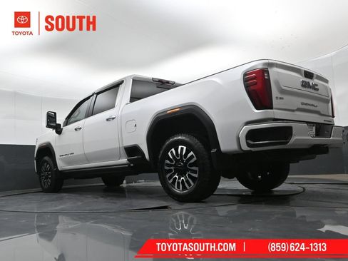 Used 2024 GMC Sierra 2500 Denali Ultimate AWD/4WD image 50