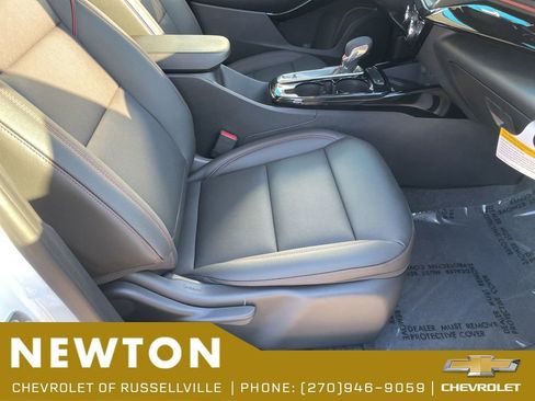 New 2026 Chevrolet Trax RS w/ Sunroof Package FWD image 28