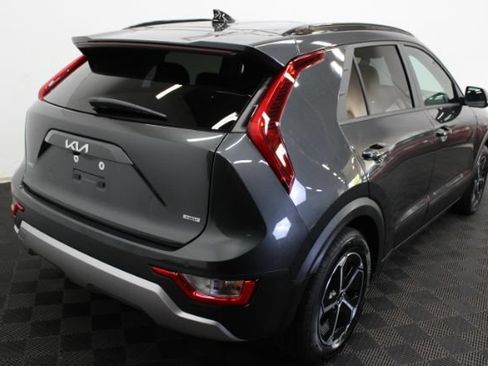 Used 2024 Kia Niro EX FWD image 6