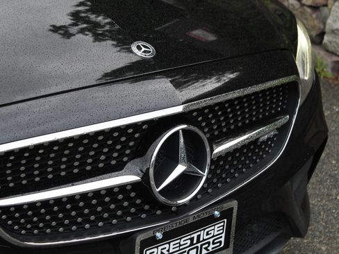 Used 2018 Mercedes-Benz E 400 4MATIC Sedan image 46
