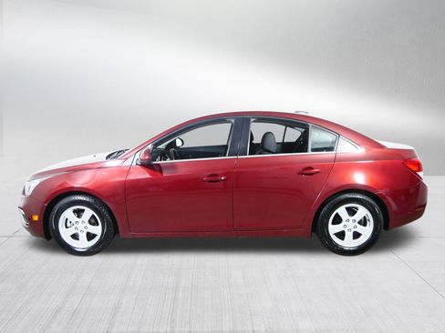 Used 2015 Chevrolet Cruze LT image 4