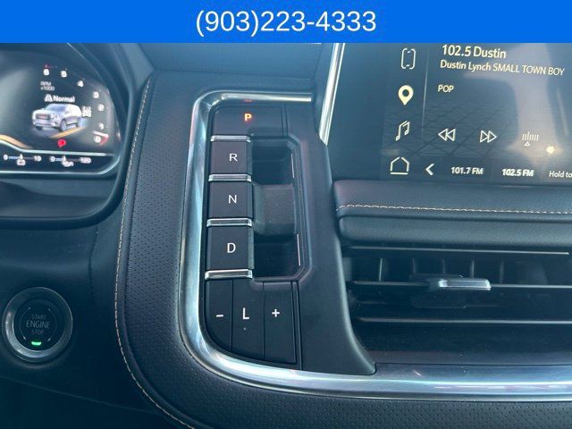 Used 2024 GMC Yukon AT4 w/ Technology Package AWD/4WD image 19