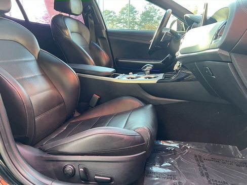 Used 2020 Kia Stinger GT2 image 21