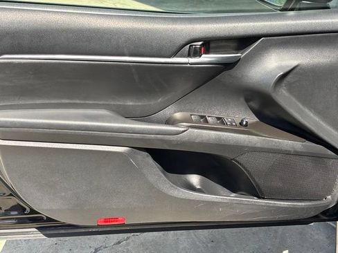 Used 2024 Toyota Camry SE FWD image 12