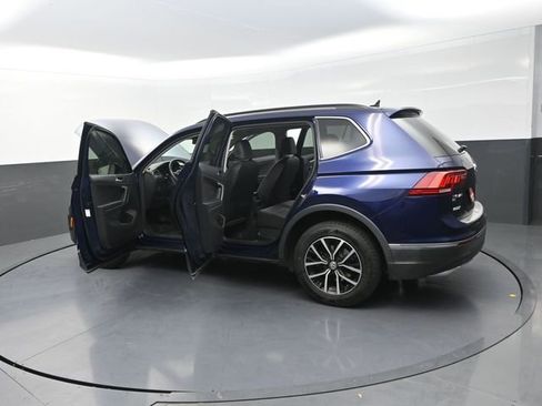 Used 2021 Volkswagen Tiguan SE AWD/4WD image 13