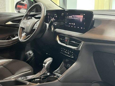 Certified 2025 Buick Encore GX Avenir w/ Avenir Technology Package AWD/4WD image 10