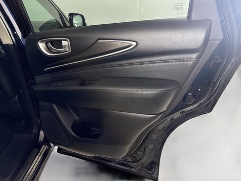 Used 2019 INFINITI QX60 Luxe w/ Essential Package image 28