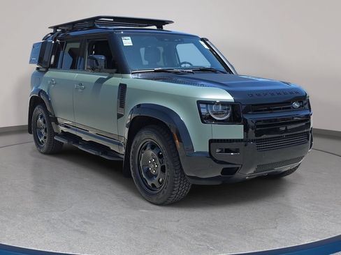 New 2026 Land Rover Defender 110 Trophy Edition AWD/4WD image 3