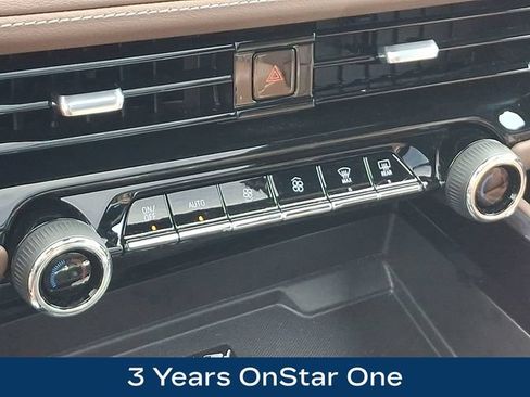 Used 2026 Chevrolet Tahoe High Country AWD/4WD image 14