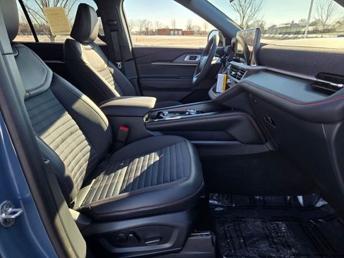 New 2026 Ford Explorer ST-Line image 5