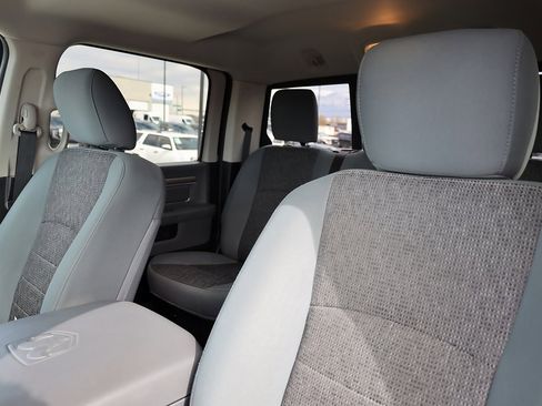 Used 2017 RAM 2500 Big Horn w/ Black Appearance Group image 15