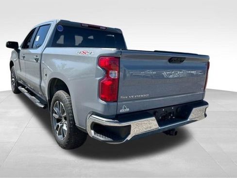 Used 2024 Chevrolet Silverado 1500 LT AWD/4WD image 2