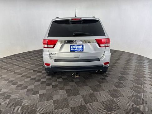 Used 2012 Jeep Grand Cherokee Laredo w/ Laredo E Group AWD/4WD image 7