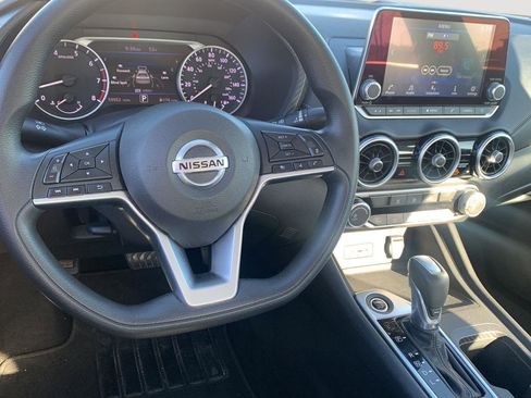 Used 2023 Nissan Sentra SV image 14