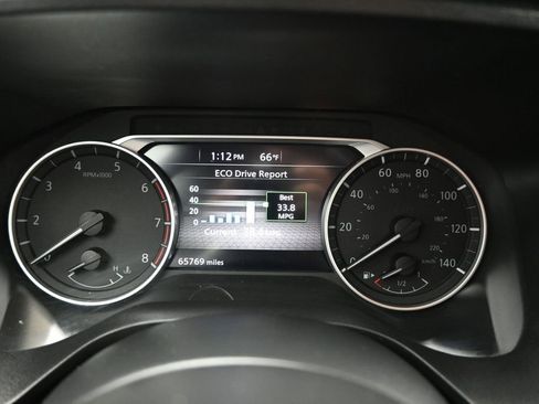 Used 2021 Nissan Rogue SV AWD/4WD image 15